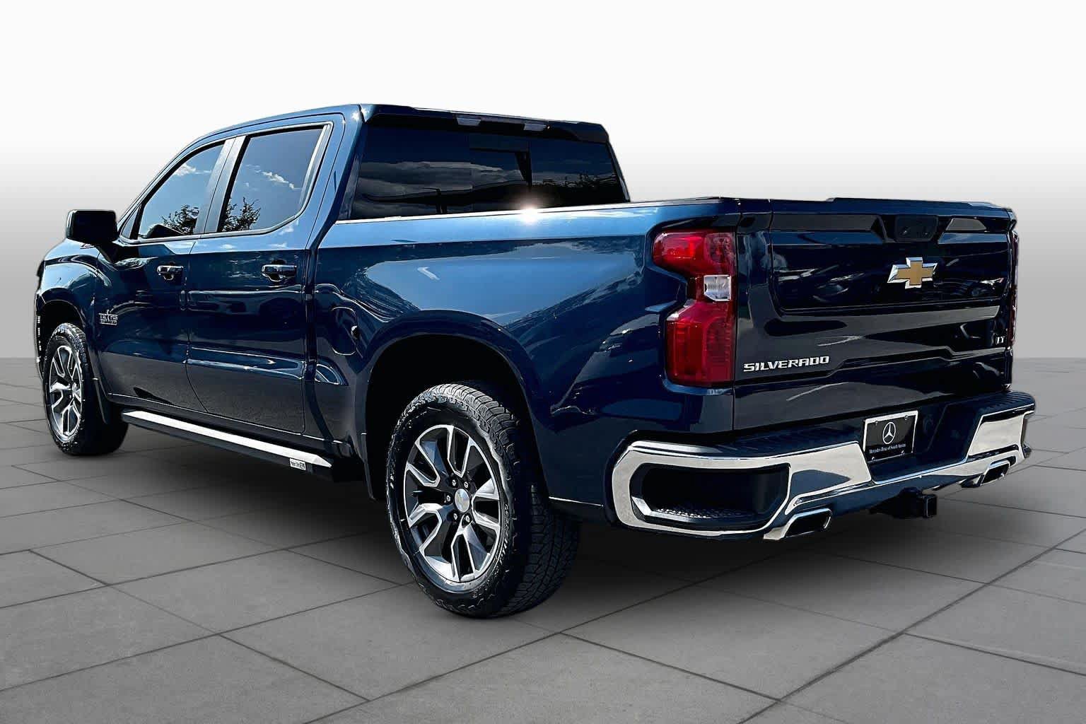Used 2021 Chevrolet Silverado 1500 LT w/ Texas Edition Plus AWD/4WD image 12
