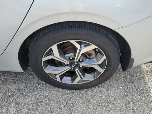 Used 2021 Kia Forte LXS image 36