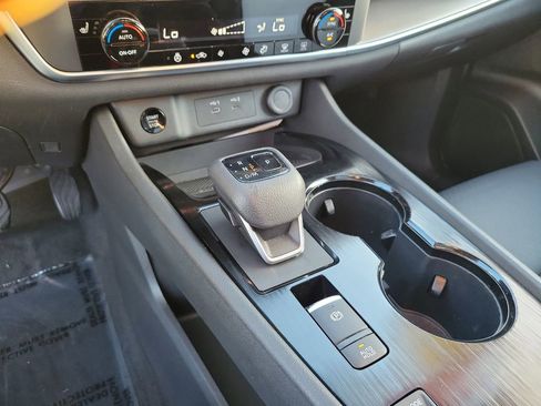 Certified 2024 Nissan Rogue SV w/ SV Premium Package image 23