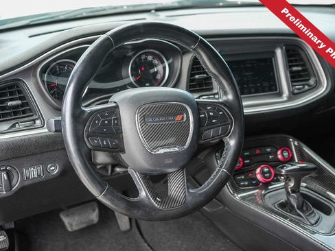 Used 2020 Dodge Challenger SXT RWD image 14