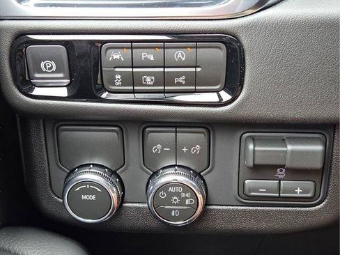New 2026 GMC Yukon Denali w/ Advanced Technology Package RWD image 31