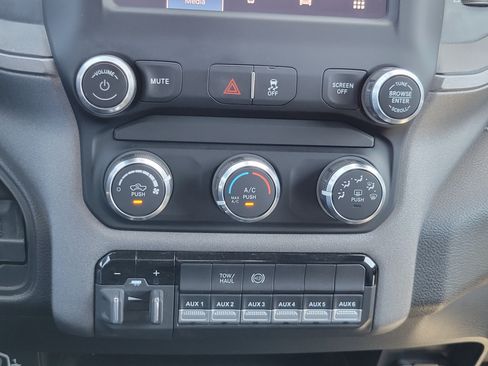 Used 2024 RAM 3500 Tradesman w/ Max Tow Package RWD image 17
