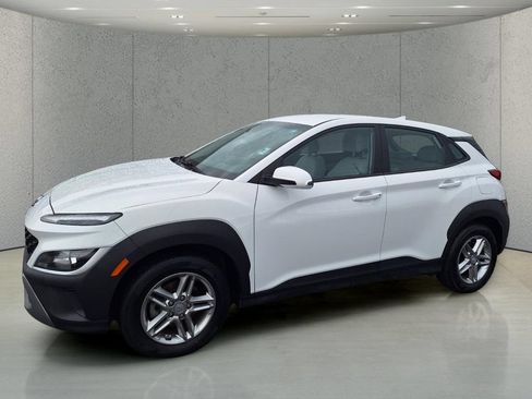 Used 2023 Hyundai Kona SE w/ Cargo Package FWD image 1
