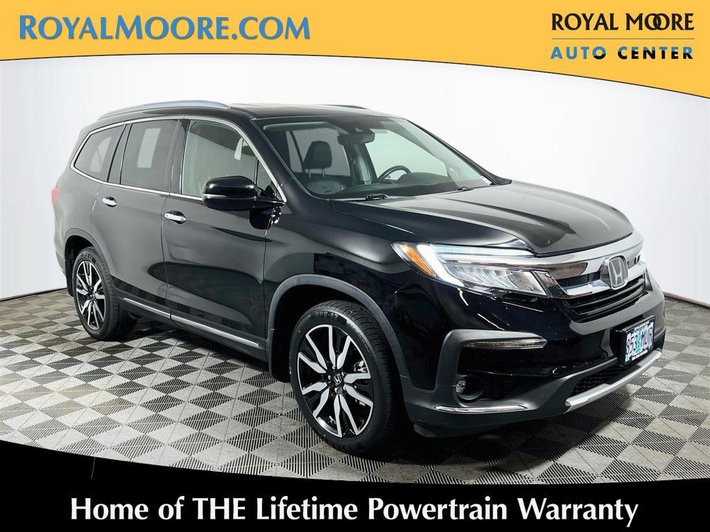 Used 2021 Honda Pilot Touring image 1