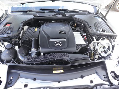 Used 2018 Mercedes-Benz E 300 image 35