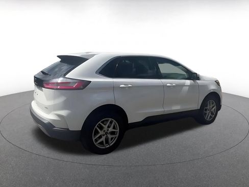 Used 2024 Ford Edge SEL AWD/4WD image 14