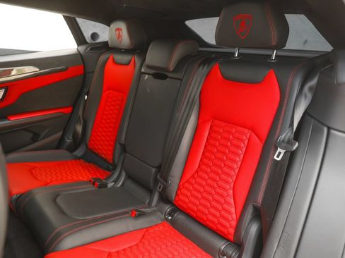 Used 2020 Lamborghini Urus AWD/4WD image 36
