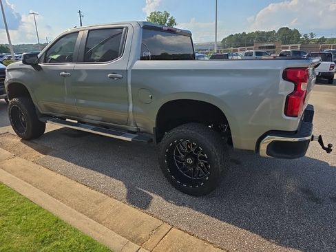 Used 2023 Chevrolet Silverado 1500 LT w/ Protection Package RWD image 12