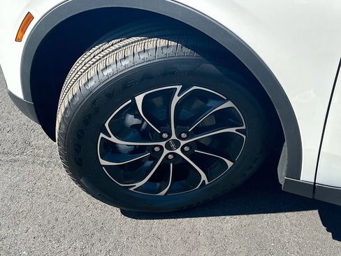 New 2026 Lincoln Nautilus Premier w/ Equipment Group 102A image 24