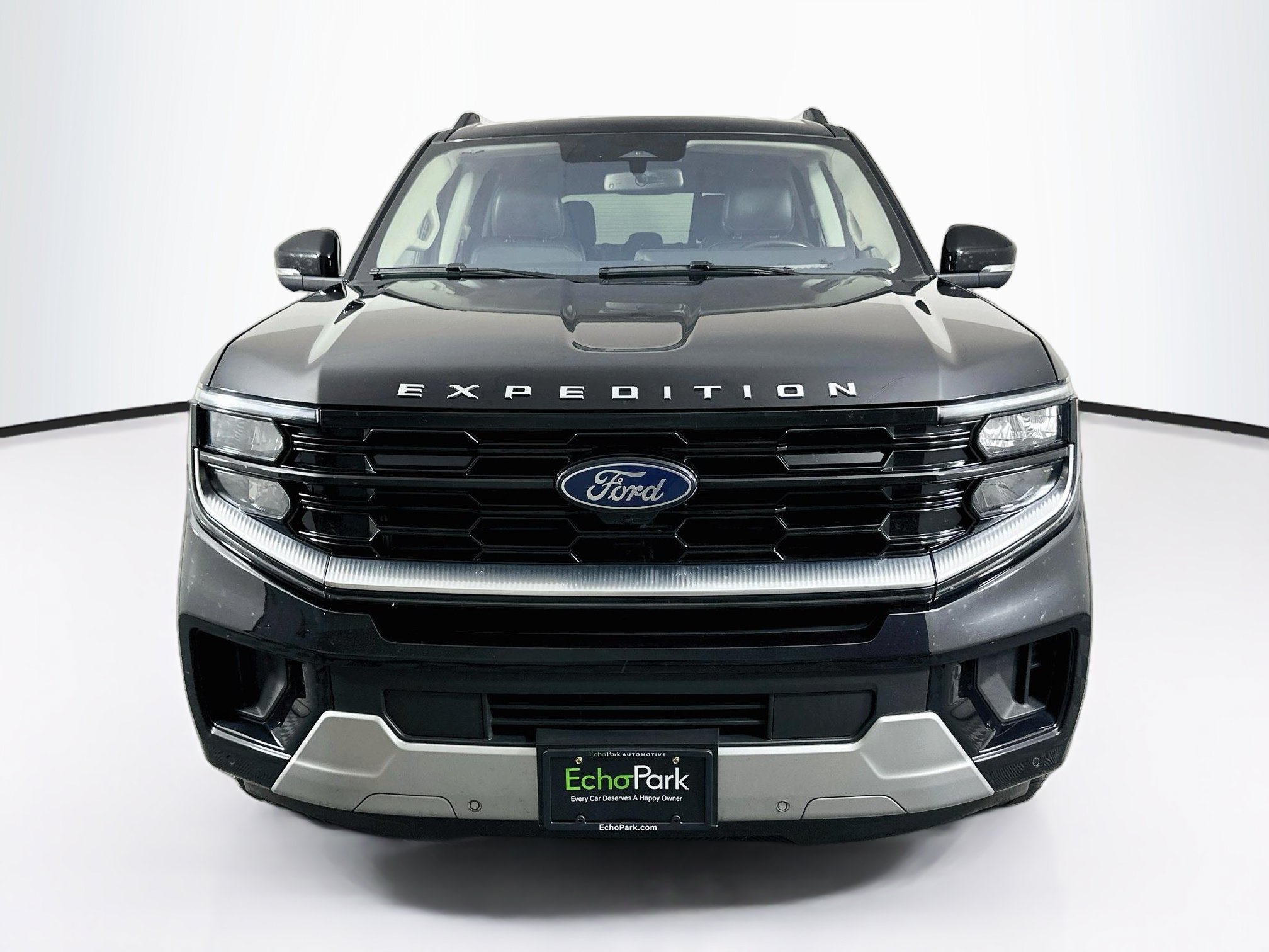 Used 2025 Ford Expedition Max Platinum AWD/4WD image 2