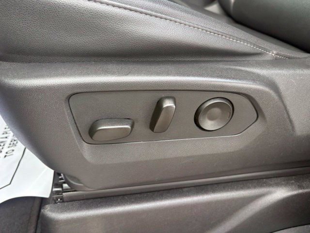 Used 2025 Chevrolet Tahoe LT AWD/4WD image 27