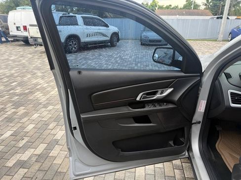 Used 2017 GMC Terrain SLE FWD image 10