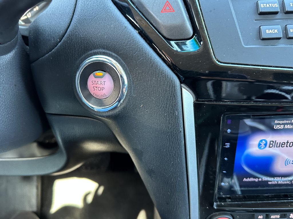 Used 2016 Nissan Pathfinder SV FWD image 29