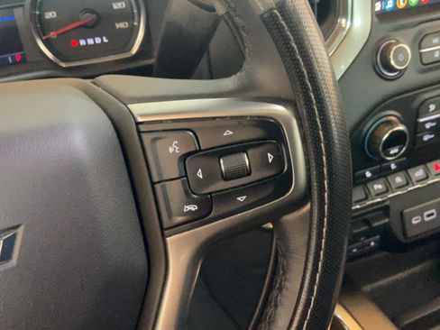 Used 2021 Chevrolet Silverado 1500 LT Trail Boss w/ Convenience Package II AWD/4WD image 28
