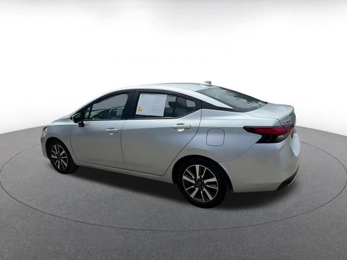 Used 2025 Nissan Versa SV FWD image 10
