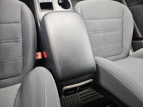 Used 2017 Kia Sorento LX w/ LX Convenience Package image 23