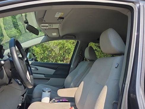 Used 2016 Honda Odyssey EX image 10
