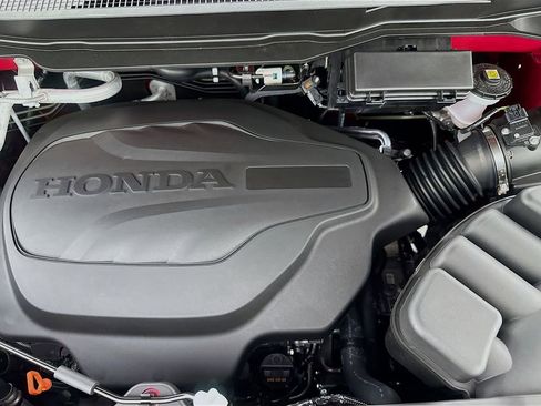 Certified 2025 Honda Ridgeline Sport image 36