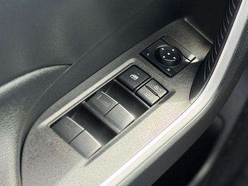 Used 2023 Toyota RAV4 SE w/ Weather & Moonroof Package image 25