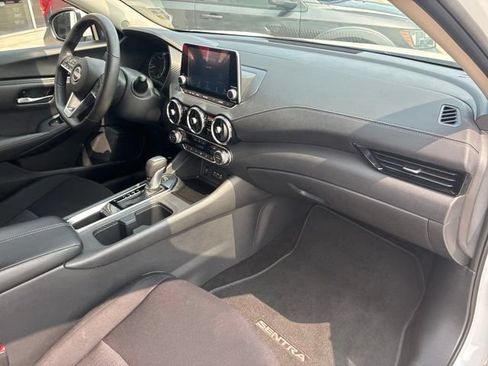Used 2025 Nissan Sentra SV w/ All-Weather Package FWD image 12
