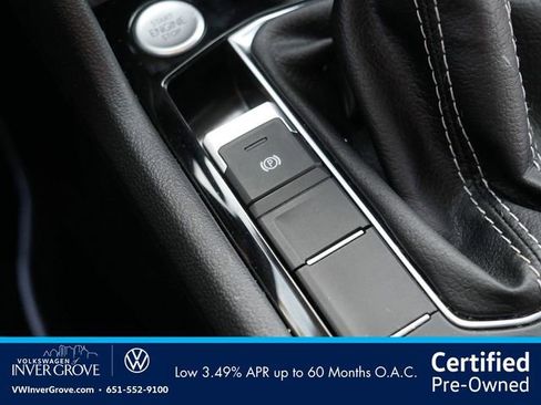 Used 2023 Volkswagen Taos SE w/ Panoramic Sunroof Package AWD/4WD image 32