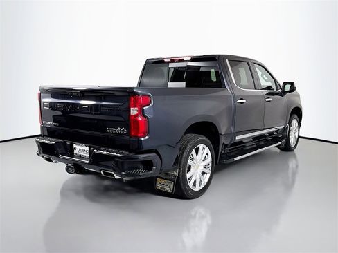 Used 2023 Chevrolet Silverado 1500 High Country w/ High Country Premium Package image 5