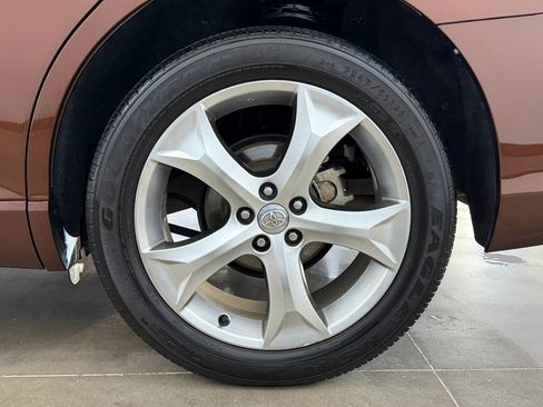 Used 2011 Toyota Venza image 11