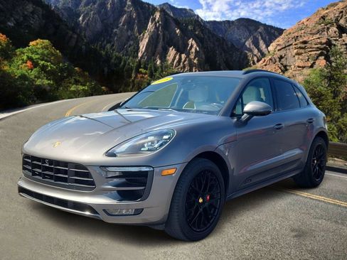 Used 2018 Porsche Macan GTS AWD/4WD image 5