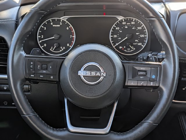 Used 2023 Nissan Rogue SL AWD/4WD image 13