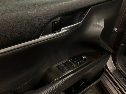 Used 2022 Toyota Camry XSE w/ Navigation Package image 28
