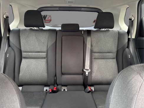 Used 2025 Nissan Rogue SV AWD/4WD image 19