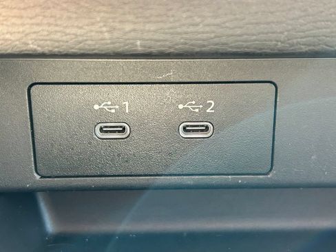 Used 2025 Mitsubishi Outlander SE FWD image 29