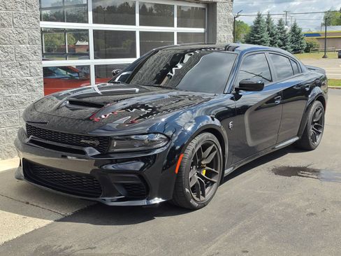 Used 2023 Dodge Charger SRT Hellcat RWD image 1