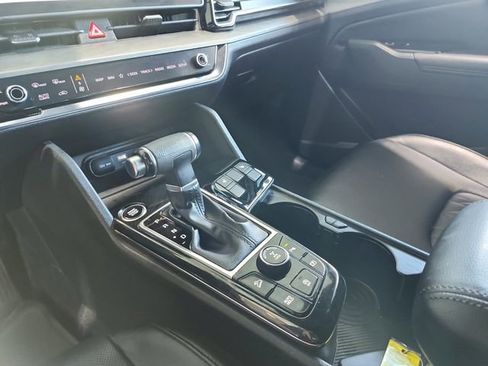 Certified 2023 Kia Sportage X-Line w/ X-Line Premium Package image 10