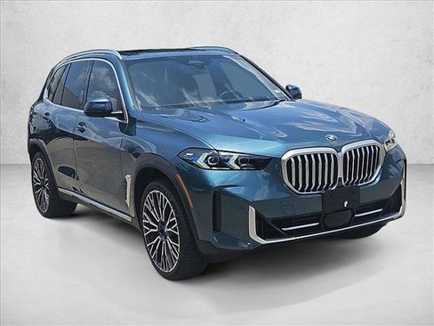 Used 2026 BMW X5 xDrive40i w/ Climate Comfort Package AWD/4WD image 3