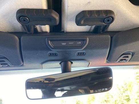 Used 2021 Jeep Gladiator Willys image 37