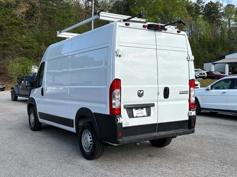 Used 2024 RAM ProMaster 2500 FWD image 6