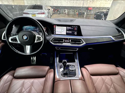 Used 2023 BMW X5 xDrive40i w/ M Sport Package AWD/4WD image 18