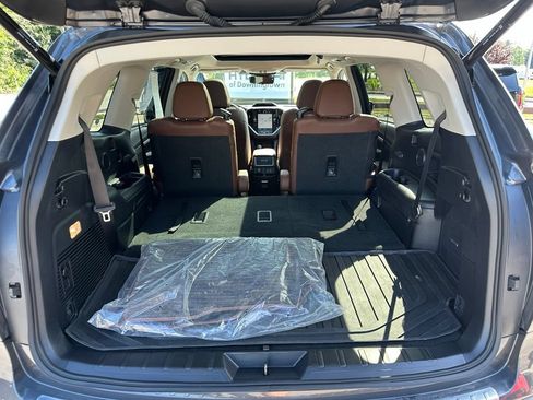 Used 2023 Subaru Ascent Touring AWD/4WD image 31