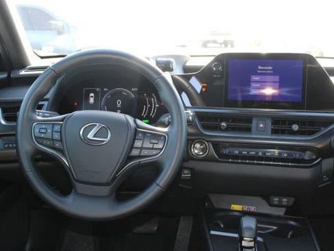 Certified 2025 Lexus UX 300h FWD image 14