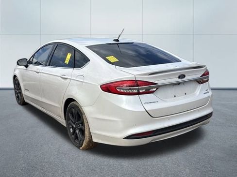 Used 2018 Ford Fusion SE w/ Equipment Group 601A image 4