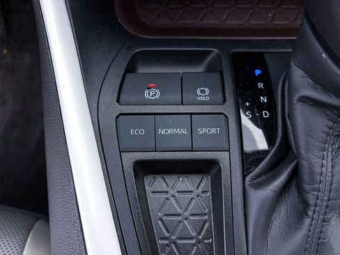 Used 2024 Toyota RAV4 Limited image 26