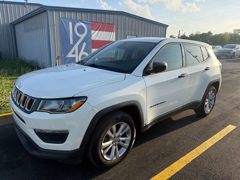 Used 2018 Jeep Compass Sport FWD image 1