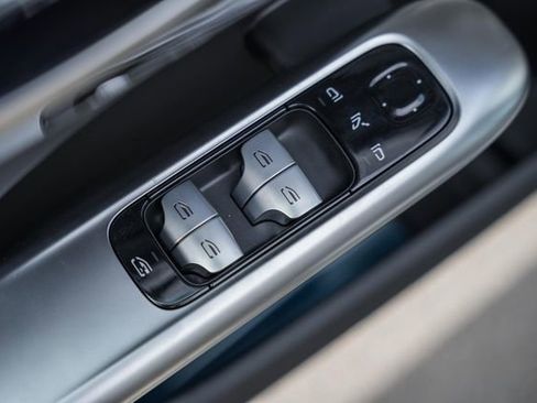 New 2026 Mercedes-Benz C 300 4MATIC Sedan image 39