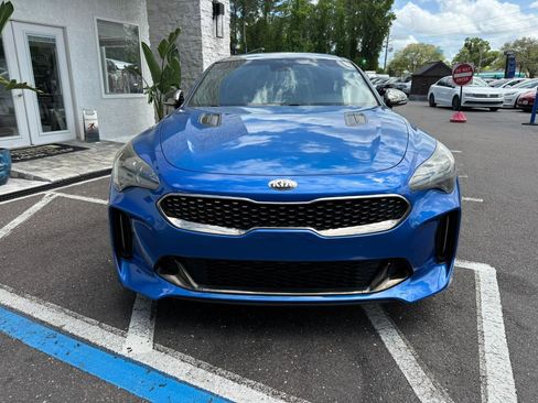 Used 2018 Kia Stinger GT1 AWD/4WD image 10