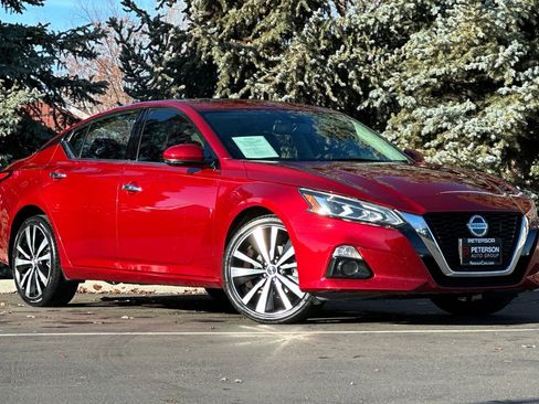 Used 2020 Nissan Altima 2.5 Platinum image 2