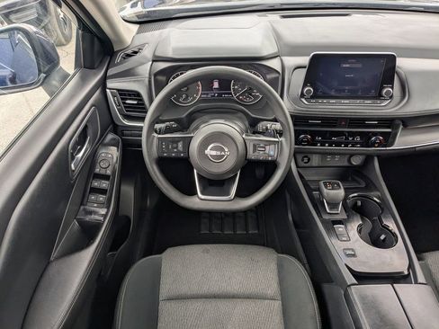 Used 2024 Nissan Rogue SV FWD image 16