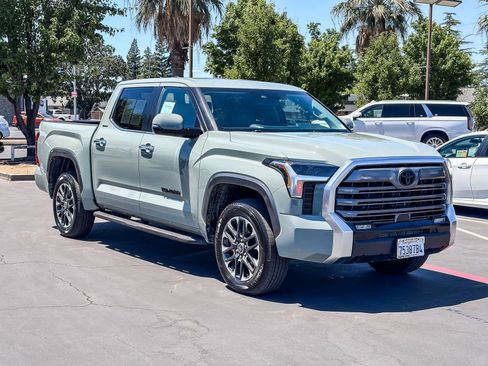 Used 2024 Toyota Tundra Limited AWD/4WD image 5