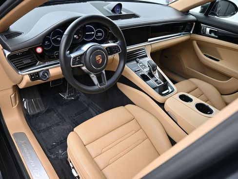 Used 2018 Porsche Panamera 4S image 4