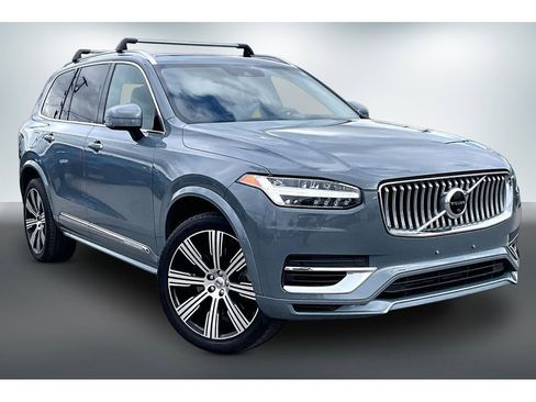Used 2021 Volvo XC90 T8 Inscription w/ Advanced Package image 3